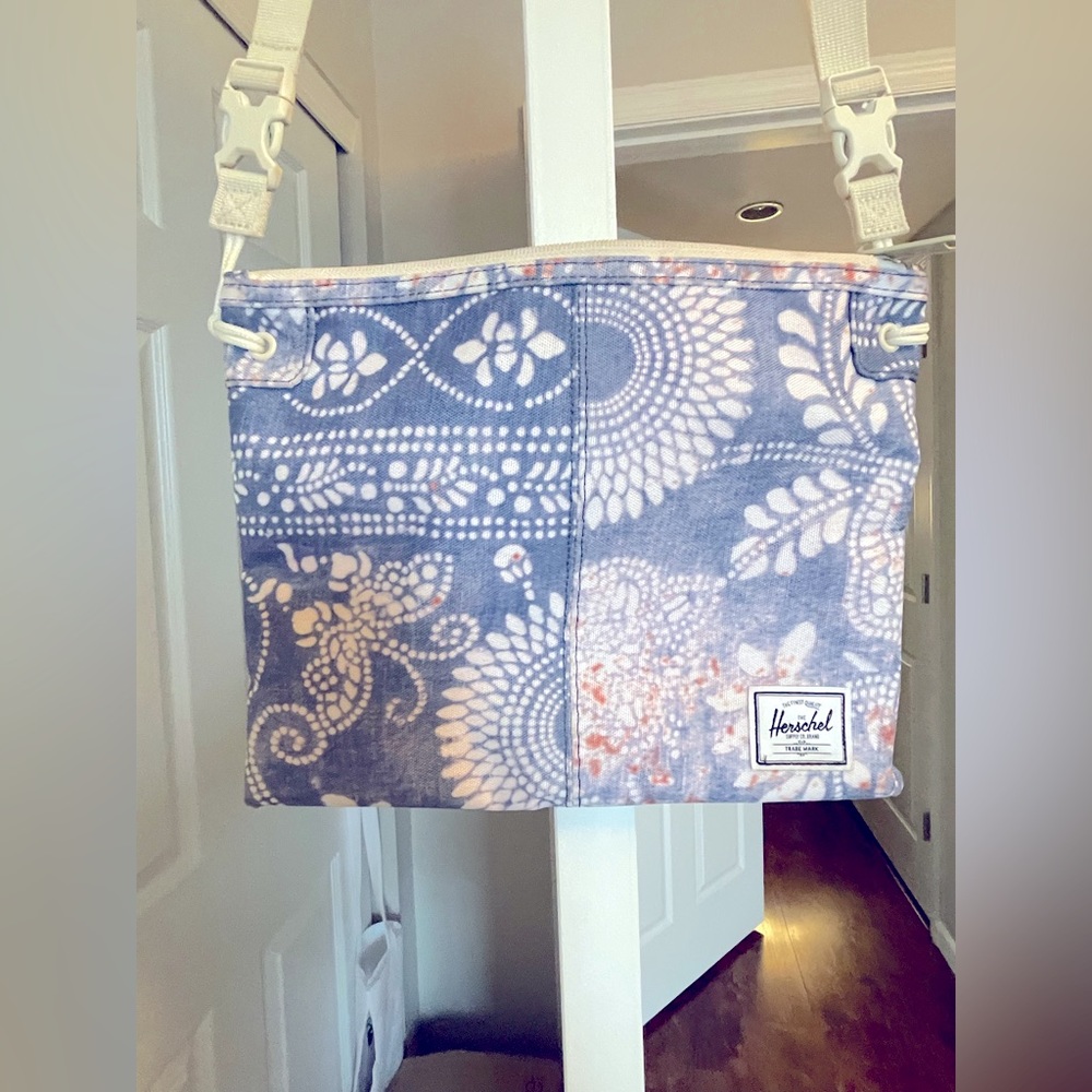 Herschel crossbody bag